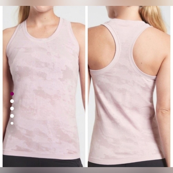 Athleta Size Medium Pink Camo Momentum Racerback Tank Top Athletic Yoga Active - Picture 1 of 11